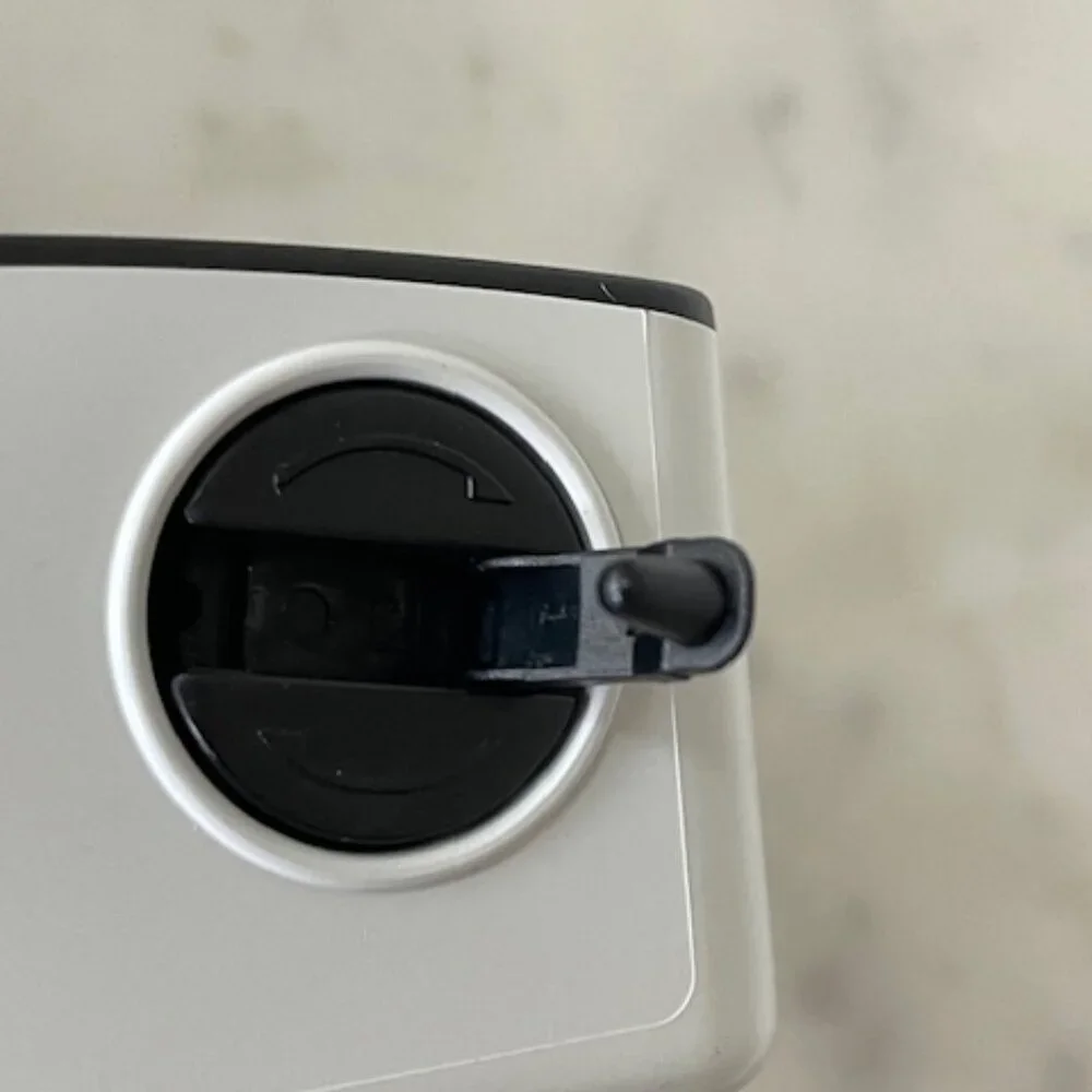 KODAK 35 MM Film Camerawith Flash  Silver Gray